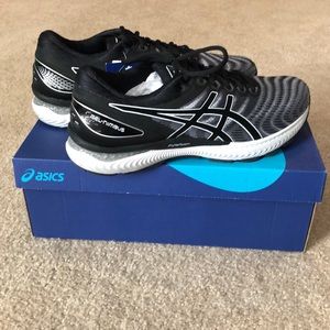 ASICS men tennis shoes